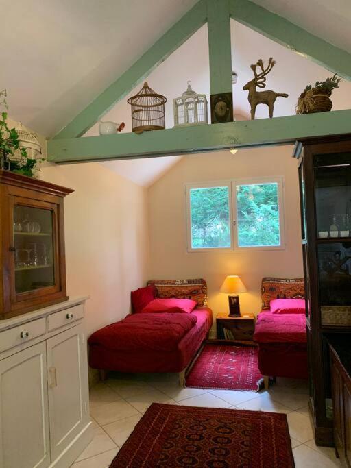 Maisonnette En Clairiere De Foret Gambais Dış mekan fotoğraf