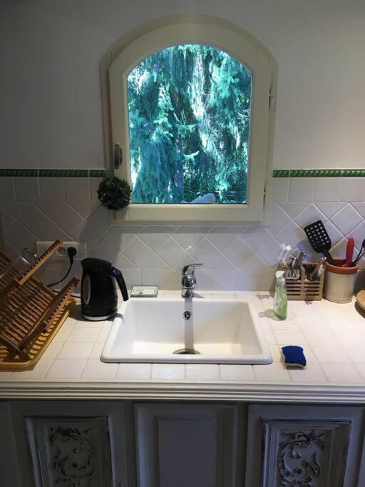 Maisonnette En Clairiere De Foret Gambais Dış mekan fotoğraf