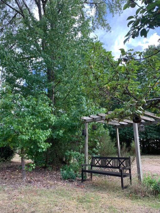 Maisonnette En Clairiere De Foret Gambais Dış mekan fotoğraf