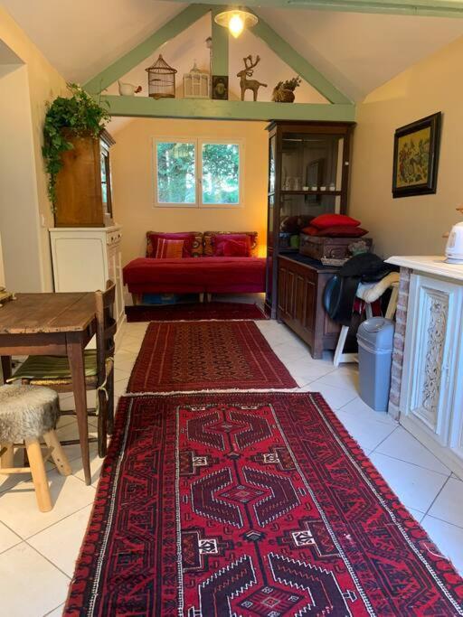 Maisonnette En Clairiere De Foret Gambais Dış mekan fotoğraf